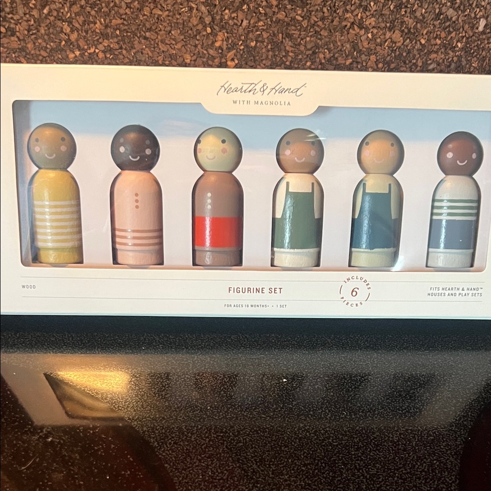 Hearth & Hand Wooden Figurine Set - Multicolor